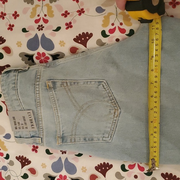 FIORUCCI women's jeans, waist 29, length 31, light blue wash, high rise, flared. - Picture 8 of 14